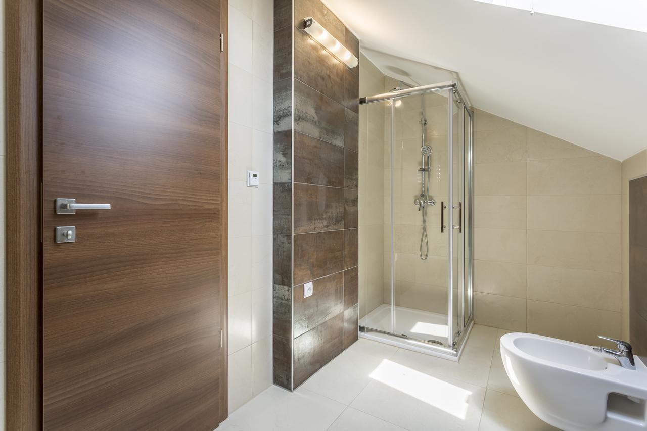 Luxury 3 Bed Apartment, Large Terrace, Pool, Close To Beach And Split! Podstrana Buitenkant foto