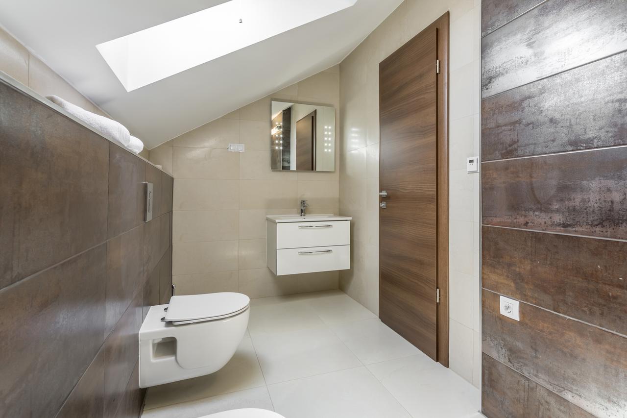 Luxury 3 Bed Apartment, Large Terrace, Pool, Close To Beach And Split! Podstrana Buitenkant foto